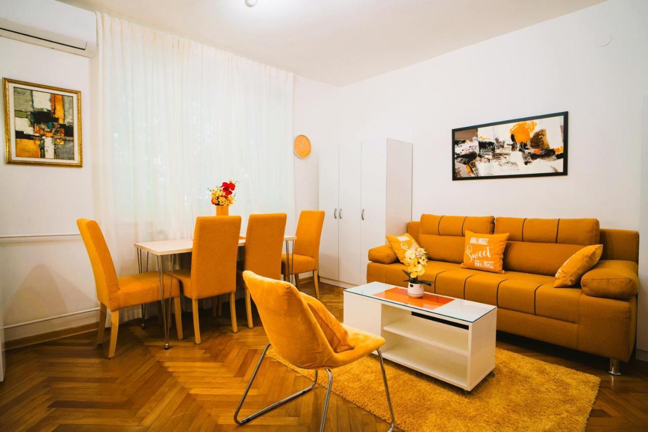 Golden Place Belgrado Exterior foto