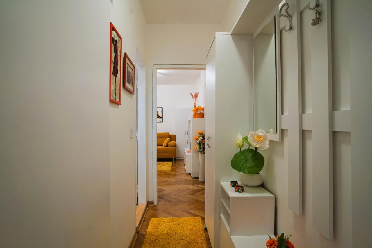 Golden Place Belgrado Exterior foto